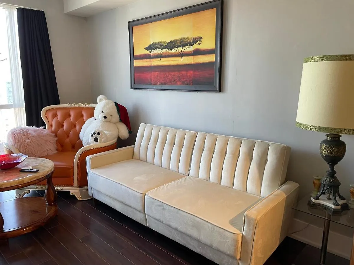 Luxury Condo With Cn Tower View Toronto Canada